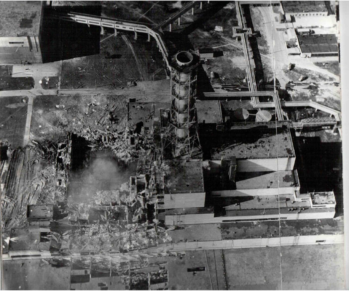 День после взрыва. 4 Энергоблок ЧАЭС 1986. ЧАЭС реактор 1986. Припять ЧАЭС 1986. Разрушенный 4 энергоблок ЧАЭС.
